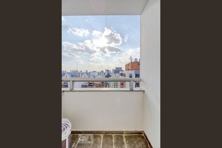 Apartamento à venda com 178m², 4 quartos e 4 vagas Apartamento à venda com 178m², 4 quartos e 4 vagasSacada da terceira suíte