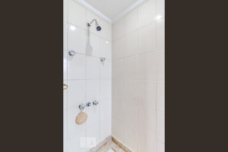 Apartamento à venda com 178m², 4 quartos e 4 vagas Apartamento à venda com 178m², 4 quartos e 4 vagasBanheiro da primeira suíte