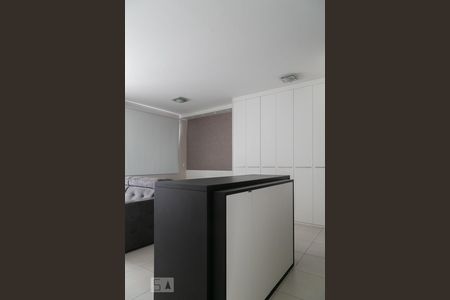 Cozinha de kitnet/studio para alugar com 1 quarto, 42m² em Paraíso, São Paulo