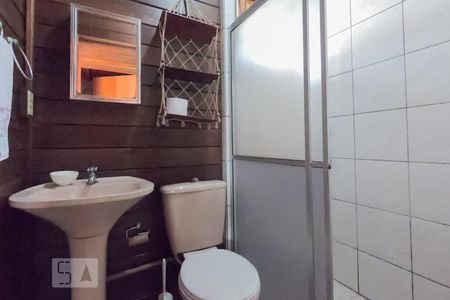 Banheiro de casa para alugar com 3 quartos, 67m² em Ingleses do Rio Vermelho, Florianópolis