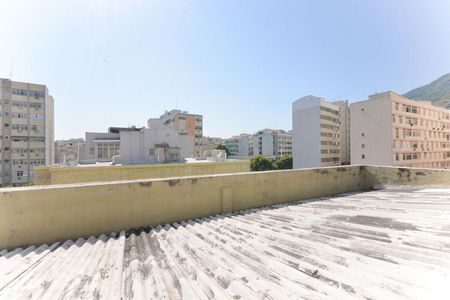 Vista Sala de apartamento à venda com 2 quartos, 80m² em Tijuca, Rio de Janeiro