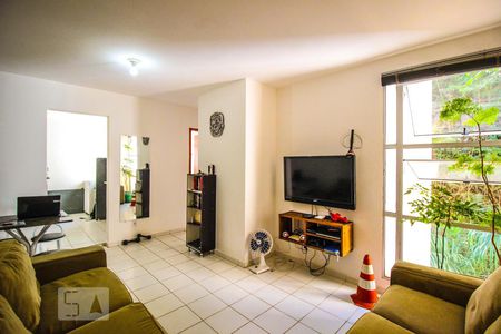 Sala de apartamento para alugar com 2 quartos, 50m² em Jaqueline, Belo Horizonte