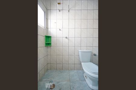 Casa à venda com 280m², 4 quartos e 2 vagas Casa à venda com 280m², 4 quartos e 2 vagasBanheiro suíte 4