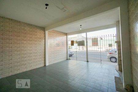 Casa à venda com 280m², 4 quartos e 2 vagas Casa à venda com 280m², 4 quartos e 2 vagasGaragem