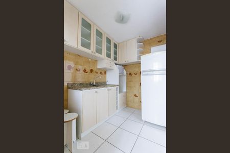 Cozinha de apartamento à venda com 1 quarto, 44m² em Mont Serrat, Porto Alegre