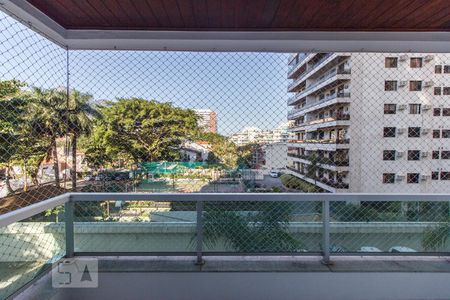 Vista Sala de apartamento para alugar com 2 quartos, 80m² em Barra da Tijuca, Rio de Janeiro