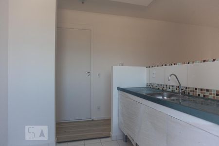 Cozinha de apartamento para alugar com 2 quartos, 50m² em Jardim do Lago Continuação, Campinas