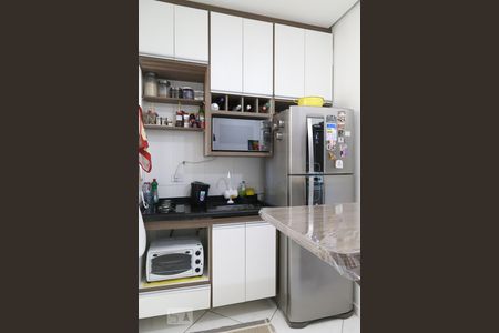 Cozinha de apartamento para alugar com 1 quarto, 37m² em Vila Constança, São Paulo