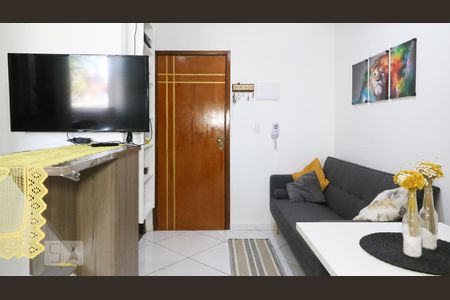 Sala de apartamento para alugar com 1 quarto, 37m² em Vila Constança, São Paulo