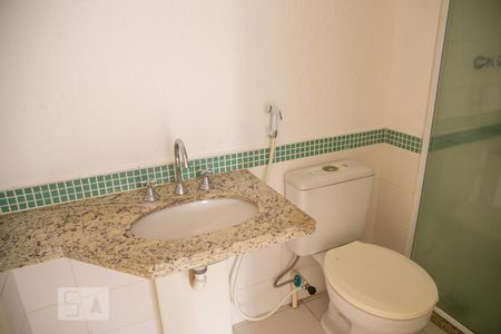 Banheiro da Suíte de apartamento à venda com 2 quartos, 66m² em Maceió, Niterói