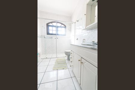 Banheiro 2 de casa à venda com 5 quartos, 350m² em Vila Brasílio Machado, São Paulo