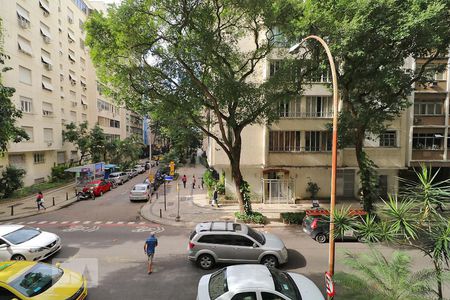 Vista Quarto 1. de apartamento à venda com 3 quartos, 80m² em Copacabana, Rio de Janeiro