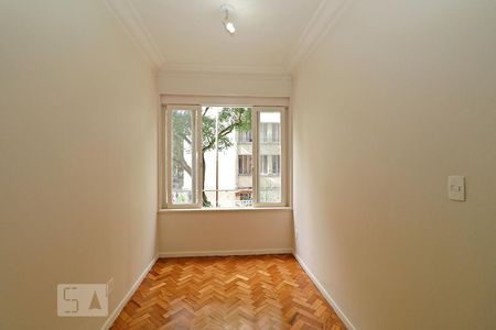 Sala. de apartamento à venda com 3 quartos, 80m² em Copacabana, Rio de Janeiro