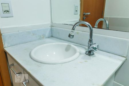 Banheiro Social de apartamento para alugar com 2 quartos, 57m² em Pechincha, Rio de Janeiro