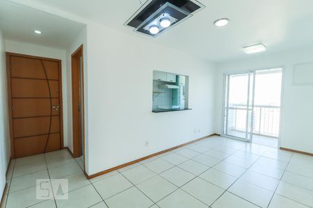 Sala de apartamento para alugar com 2 quartos, 57m² em Pechincha, Rio de Janeiro