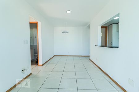 Sala de apartamento para alugar com 2 quartos, 57m² em Pechincha, Rio de Janeiro