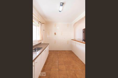 Cozinha de casa à venda com 3 quartos, 300m² em Água Fria, São Paulo
