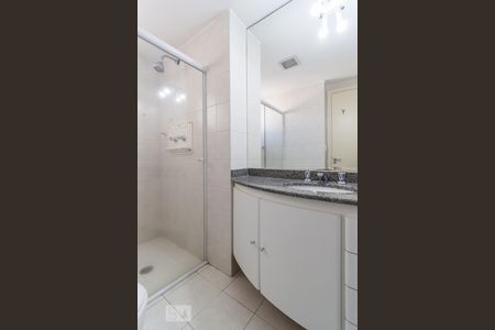 Banheiro de apartamento à venda com 2 quartos, 85m² em Perdizes, São Paulo