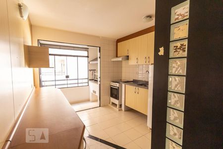 Cozinha de apartamento para alugar com 1 quarto, 40m² em Jabaquara, São Paulo