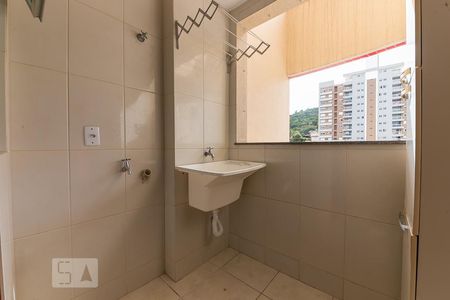 Área de serviço de apartamento para alugar com 3 quartos, 90m² em Itacorubi, Florianópolis