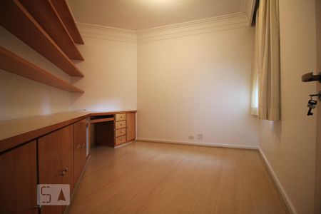 Quarto de apartamento à venda com 4 quartos, 160m² em Vila Suzana, São Paulo