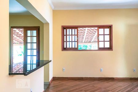 Sala de casa para alugar com 2 quartos, 100m² em Jardim Myrian Moreira da Costa, Campinas