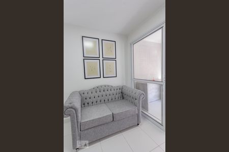 Sala de apartamento para alugar com 1 quarto, 40m² em Jardim Goiás, Goiânia