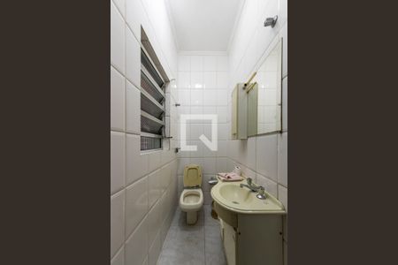 Banheiro 1 de casa à venda com 3 quartos, 373m² em Vila Diva (zona Leste), São Paulo