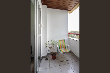 Varanda de apartamento à venda com 2 quartos, 66m² em Quitaúna, Osasco