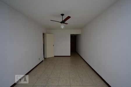 Sala  de apartamento para alugar com 2 quartos, 75m² em Ingá , Niterói