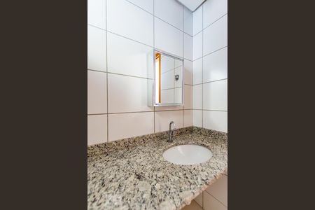 Banheiro de apartamento para alugar com 3 quartos, 86m² em Vila Brandina, Campinas