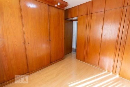 Quarto 01 de apartamento à venda com 3 quartos, 80m² em Alto de Pinheiros, São Paulo