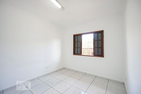 Quarto 2 de casa para alugar com 2 quartos, 100m² em Vila Paranaguá, São Paulo