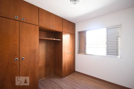 Quarto 1 de casa para alugar com 4 quartos, 220m² em Vila Butantã, São Paulo