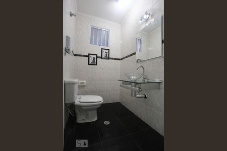 Lavabo de casa para alugar com 6 quartos, 420m² em Bela Vista, Osasco