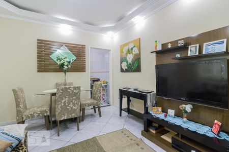 Sala de casa para alugar com 2 quartos, 97m² em Jardim Santa Clara, Guarulhos