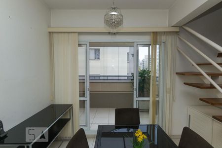 Janela da sala de jantar de apartamento para alugar com 3 quartos, 136m² em Chácara Inglesa, São Paulo