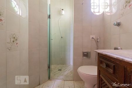 Banheiro de apartamento à venda com 3 quartos, 140m² em Gutierrez, Belo Horizonte