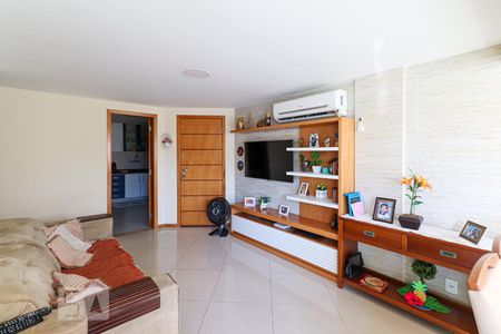 Sala de apartamento para alugar com 2 quartos, 78m² em Recreio dos Bandeirantes, Rio de Janeiro