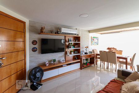 Sala de apartamento para alugar com 2 quartos, 78m² em Recreio dos Bandeirantes, Rio de Janeiro