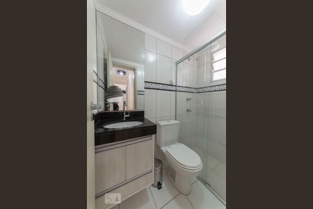 Banheiro de apartamento para alugar com 3 quartos, 58m² em Jardim Márcia, Campinas