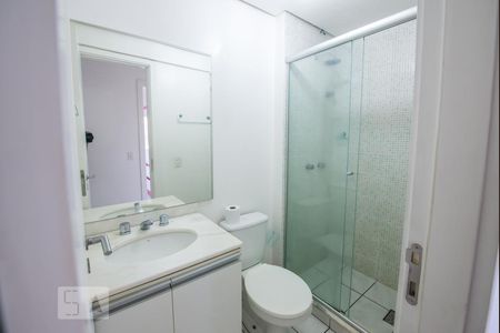 Banheiro de apartamento à venda com 2 quartos, 60m² em Mauá, Novo Hamburgo