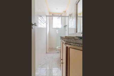 Banheiro de apartamento à venda com 3 quartos, 123m² em Prado, Belo Horizonte