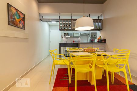 Sala de apartamento para alugar com 2 quartos, 111m² em Vila Polopoli, São Paulo