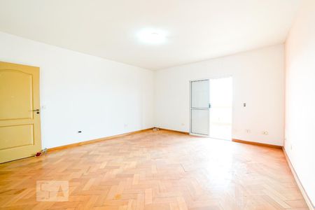 Suíte 1 de casa para alugar com 3 quartos, 250m² em Vila Gustavo, São Paulo