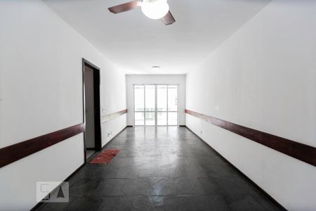 Sala de casa para alugar com 2 quartos, 94m² em Recreio dos Bandeirantes, Rio de Janeiro