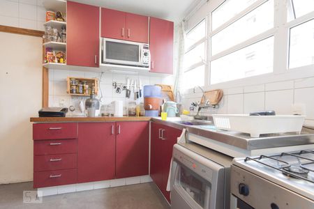 Cozinha de apartamento para alugar com 4 quartos, 136m² em Perdizes, São Paulo