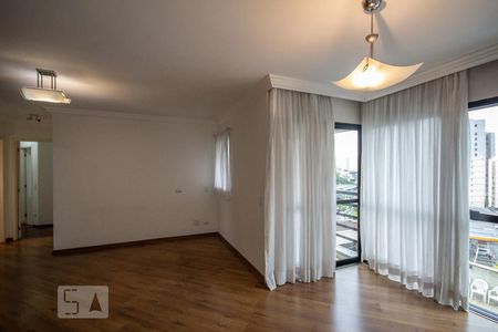 Apartamento para alugar com 110m², 3 quartos e 3 vagasSala