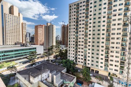 Vista da Sala de apartamento à venda com 1 quarto, 68m² em Alphaville Industrial, Barueri