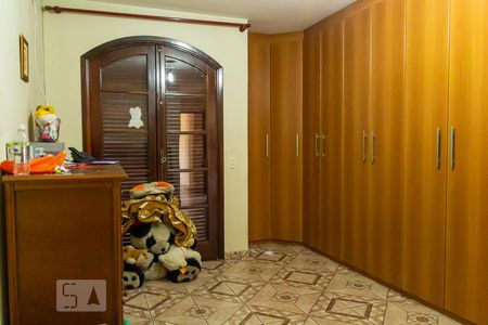 Quarto 1 de casa à venda com 4 quartos, 250m² em Vila Fachini, São Paulo